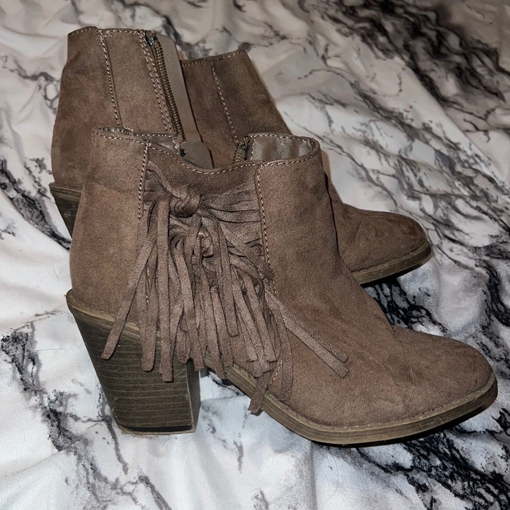 Fringe Booties 7.5